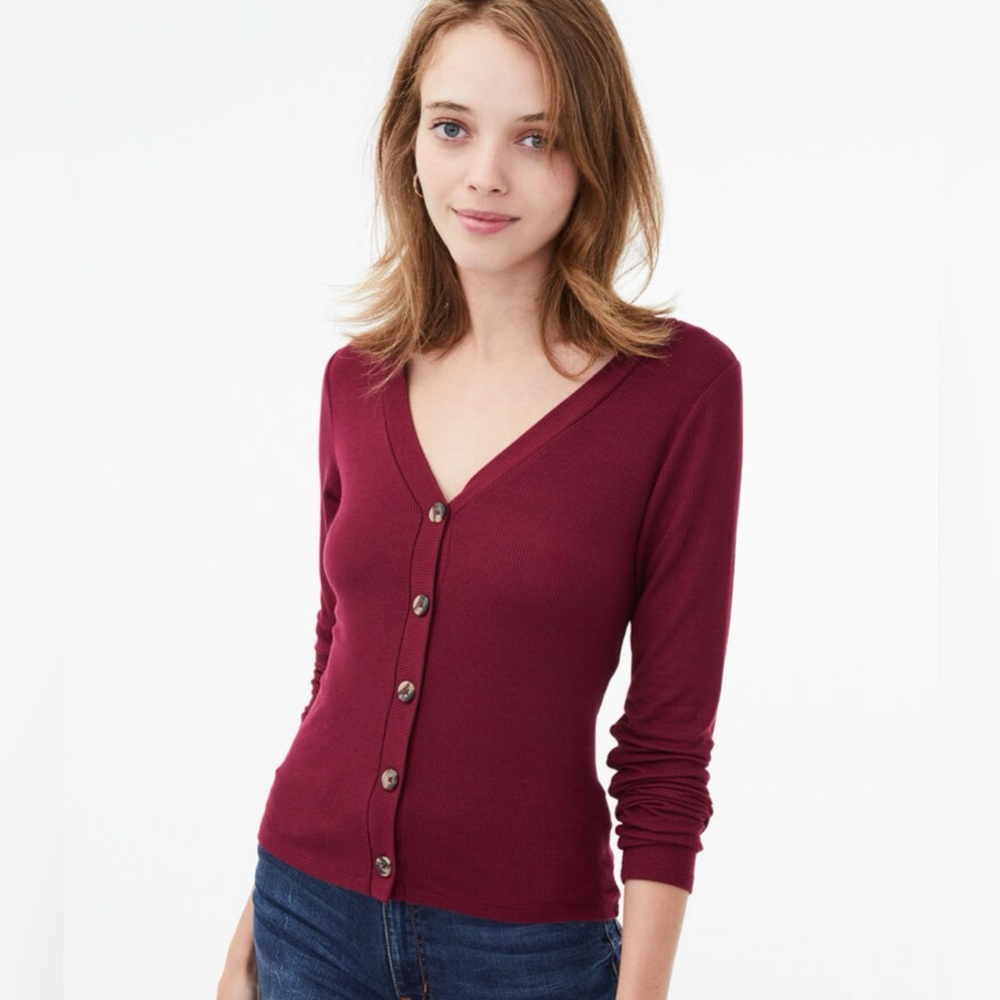 Vishow women’s size medium long sleeve cardigan, V-neck sweater, new with tags‎